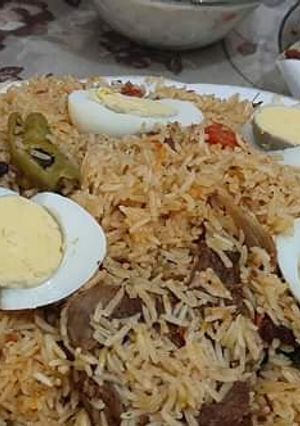 A picture of Yakhni pulao.
