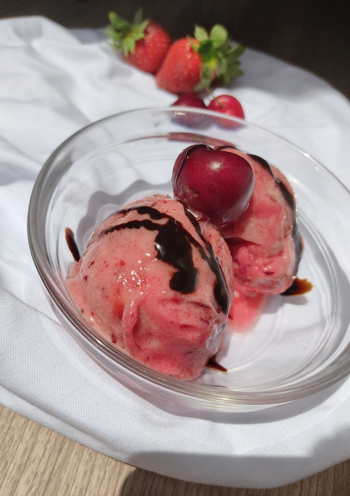 Una foto de Helado de frutas❤️