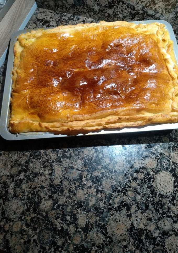 Una foto de Empanada de conejo a la extremeña