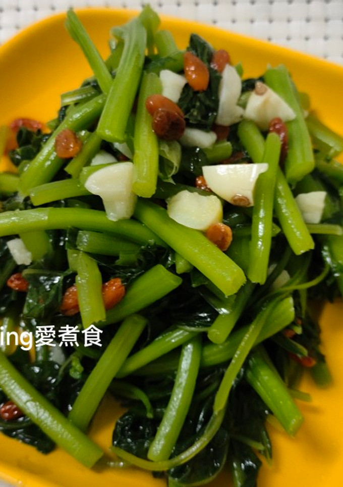十分鐘上菜-熱炒蒜香枸杞活力菜 的食譜成品照片
