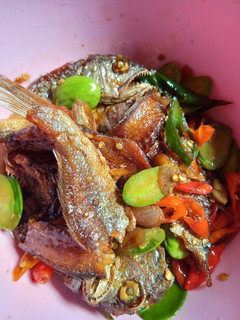 Foto resep Tumis ikan asin petai pedas