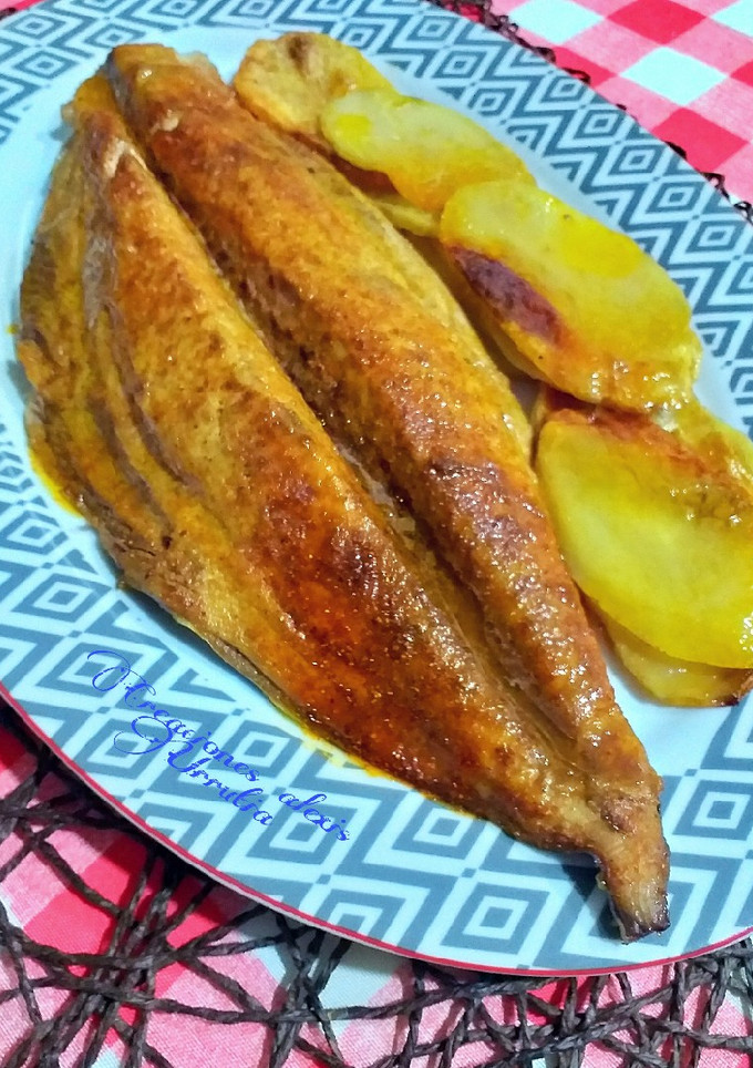 Una foto de Lomo de bonito marinado en sal granulada y fish masala