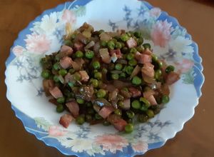 Una foto de Guisantes salteados con Sajonia