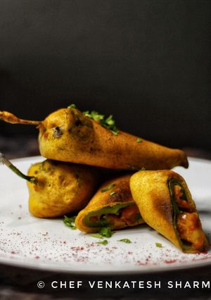 A picture of Mirchi wada.