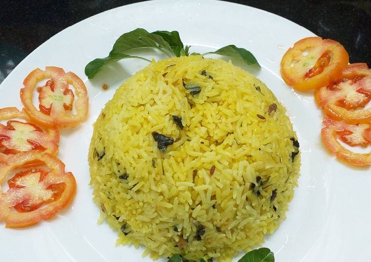 Step-by-Step Guide to Prepare Quick Kheera Choru (leafy Vegetable rice)