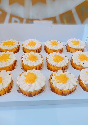 Hình của món Bông lan trứng muối|Salted egg cupcake🥚🧁🌼.