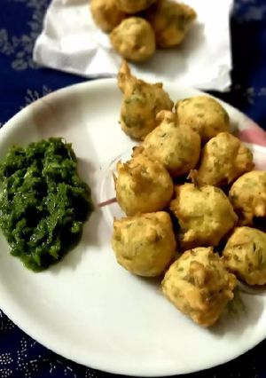 मेथी के गोटे(Methi gota recipe in Hindi) रेसिपी मुख्य फोटो