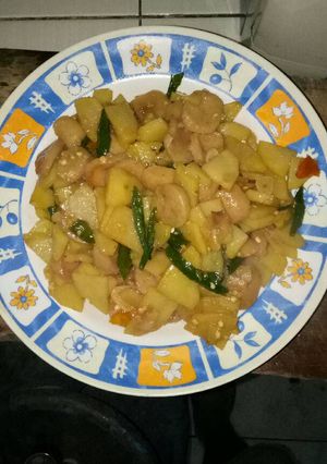 Foto resep Tumtangso (tumis kentang bakso)