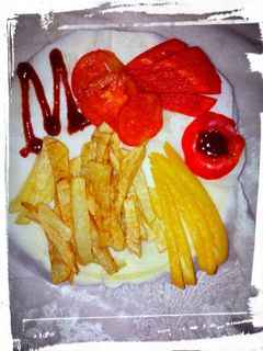 عکسی از دستور سبب زمینی سرخ شده🍟🍟🍟🍟