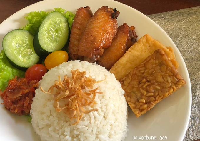 Resep Sego Gurih (Nasi Gurih ala Jawa) oleh pawonbune_aas - Cookpad