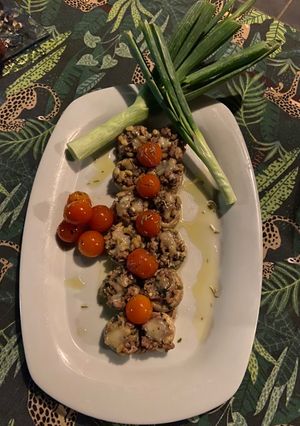 Foto principal de Champiñones con relleno de kibbeh y tomates confitados