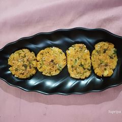 A picture of Shallow fried veg Poha kabab.