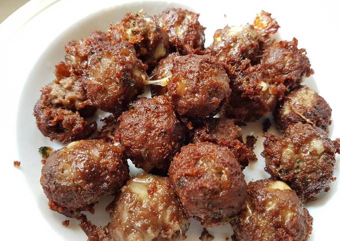 Meatballs with Cheese & Oregano