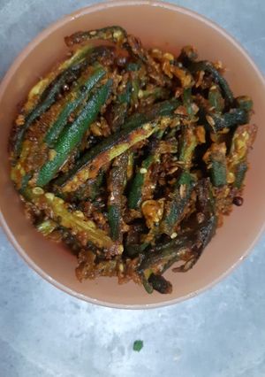 क्रिस्पी भेंडी (Crispy Bhendi Recipe In Marathi) रेसिपी चे मुख्य फोटो 