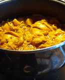Contramuslos con patatas y fideos