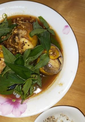 Hình của món Hột vịt lộn sốt me.