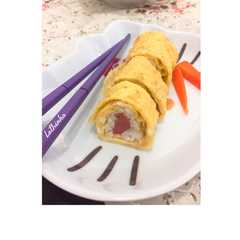 A picture of Sushi Telor dadar simpel.