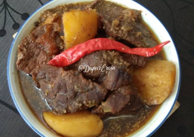 Semur Daging Kentang