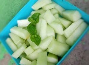 Foto resep 95.es kulit melon madu