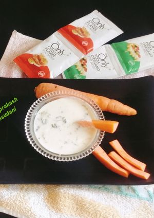 A picture of Homemade Ranch Dressing 🍝🍝😋.