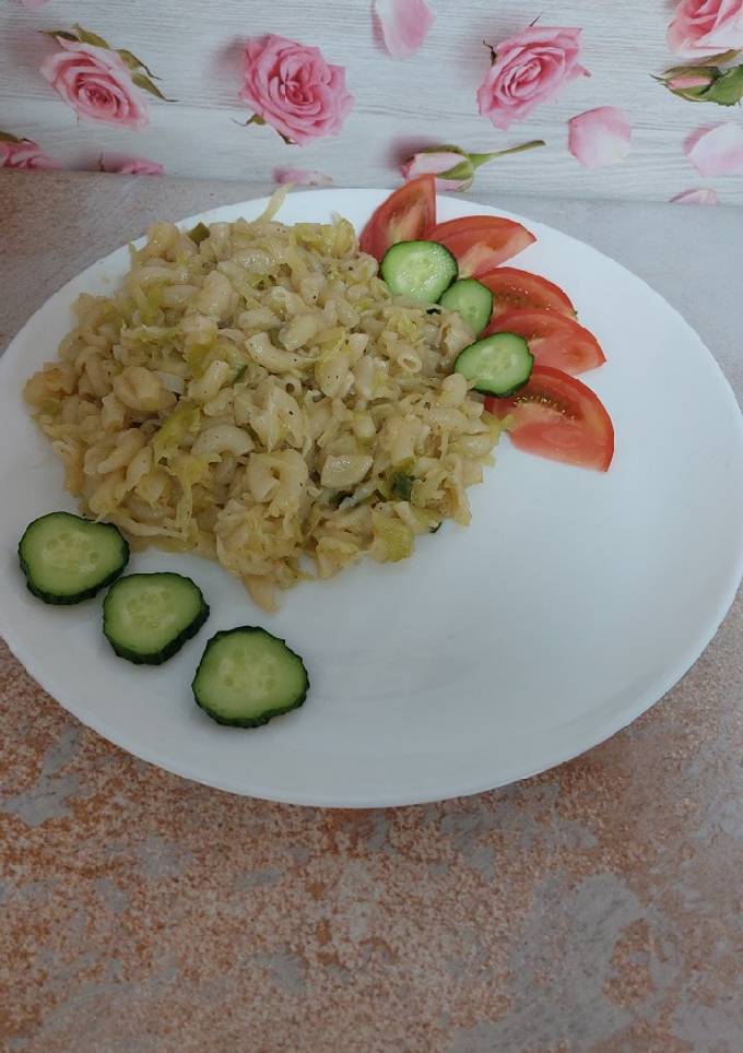 Макарони з капустою