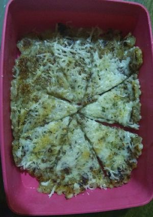 A picture of Sago(sabudana) cheese chilli thalipeeth.