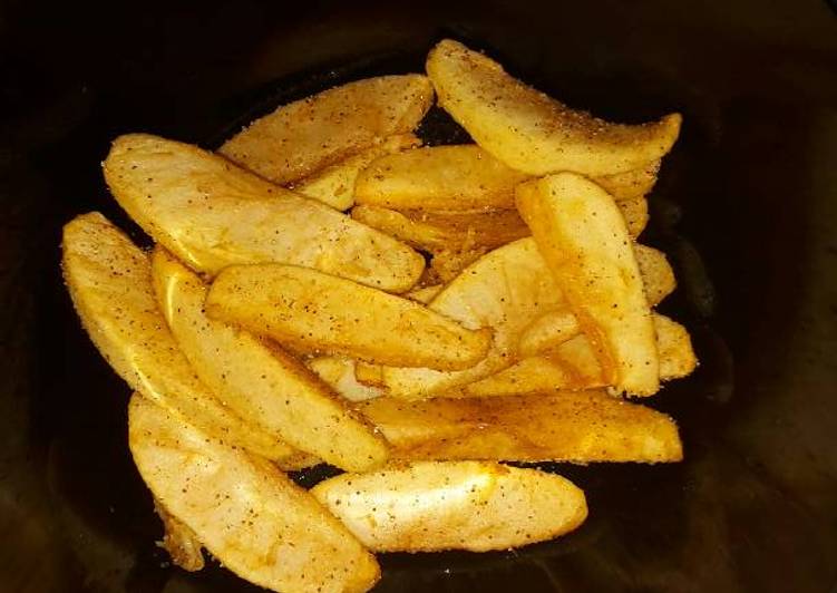 Recipe of Quick Cinnamon Apples Wedges #helpfulcook