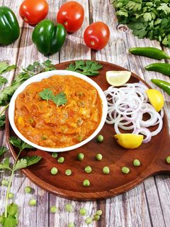 વેજ કોલ્હાપુરી (Veg kolhapuri recipe in Gujarati) રેસીપી મુખ્ય ફોટો