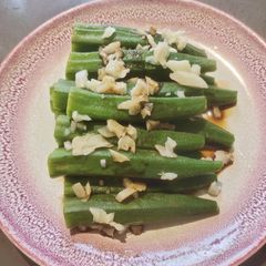 A picture of Steam Okra.