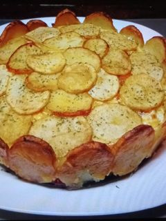 Una foto de Tarta de patatas y lacón