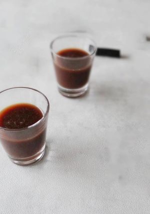 A picture of Dropzopie: Dutch sailor's booze.