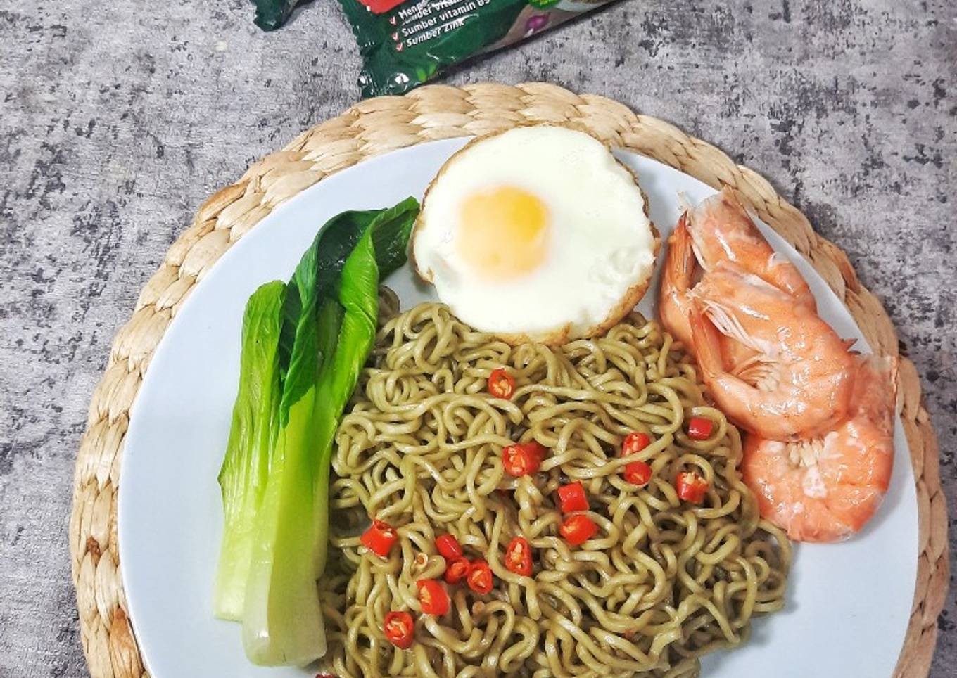 Mie Goreng hijau