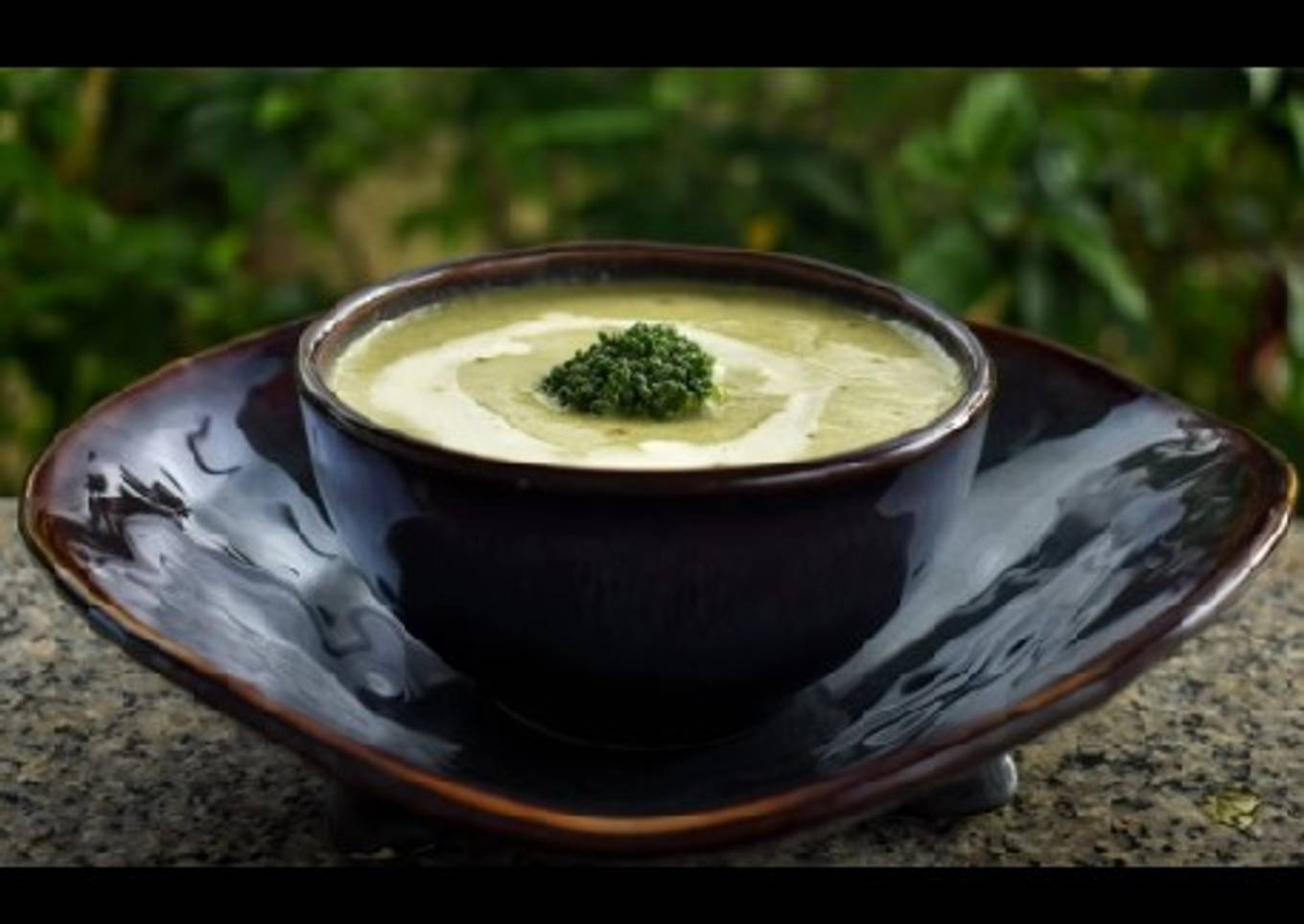 Broccoli Almond soup