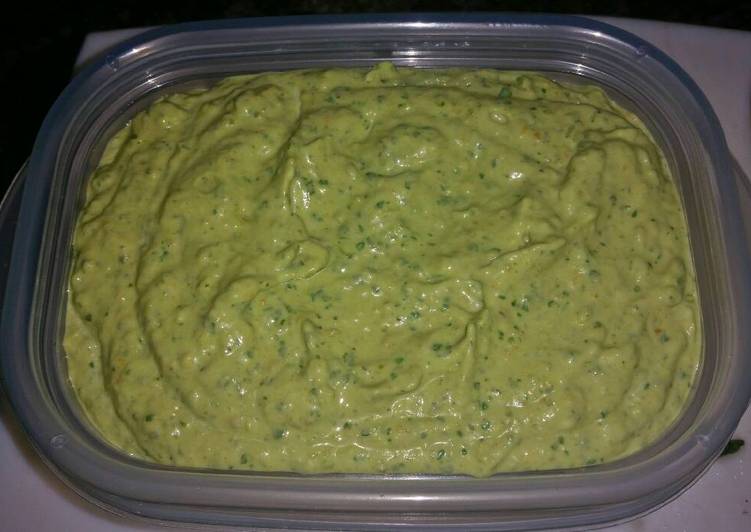 Cool & Creamy Texas Green Dip