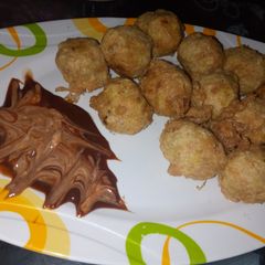 A picture of Yam balls.