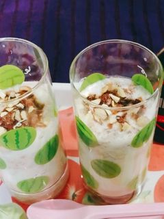 वनीला केक शेक (vanilla cake shake recipe in Hindi) रेसिपी मुख्य फोटो