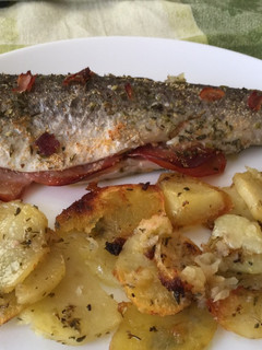 Una foto de Trucha al horno