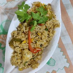 Nasi goreng(vegetarian) A picture of Nasi goreng(vegetarian).