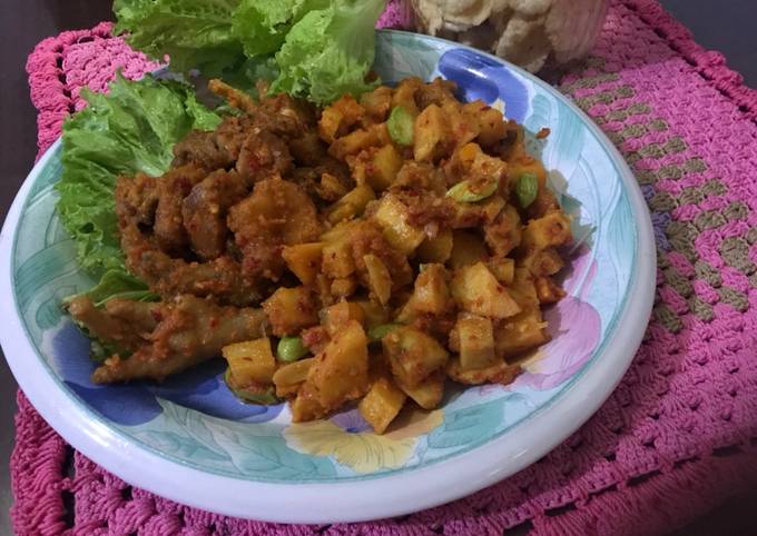 Sambal goreng kentang pete ayam