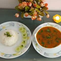 A picture of Kathiyawadi aloo matar ki sabzi.