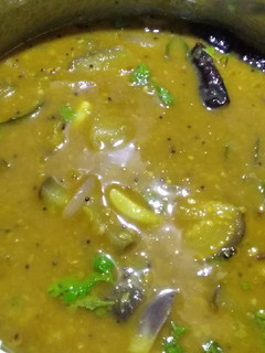 பூண்டு,கத்திரிக்காய் பருப்பு சாம்பார்🍆 செய்முறை முக்கிய புகைப்படம்
