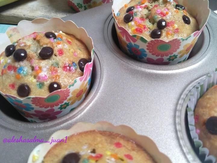 Cara Sederhana Menyiapkan Resep  Banana Muffin Simpel yang Lezat Sekali, Enak