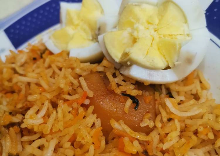 Simple Way to Make Aalo Anda Biryani