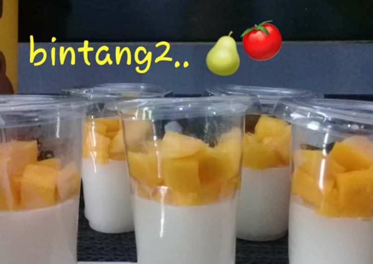 Puding mangga kelapa muda...🍐🍋🍓