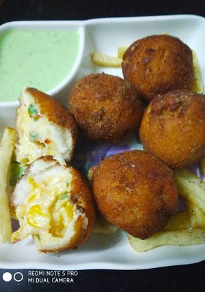 A picture of Cheese corn balls.
