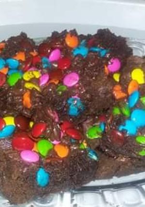A picture of Choco Rainbow square #Foodies&Friends.