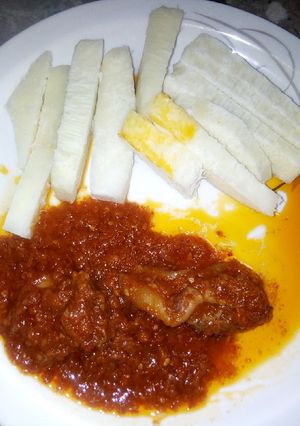 A picture of Stew with boil Yam.