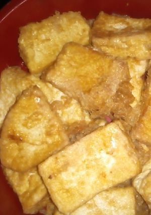 A picture of Fried tofu with eggs.