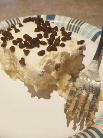 Easy Steps to Make Cannoli poke cake the Delicious You can take Joss in your mouth
