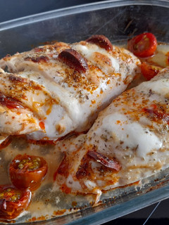 Una foto de Pechugas de pollo rellenas de chorizo y mozzarella